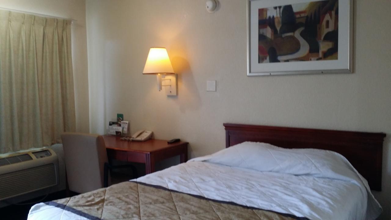 Carpet Inn Opelika Kültér fotó